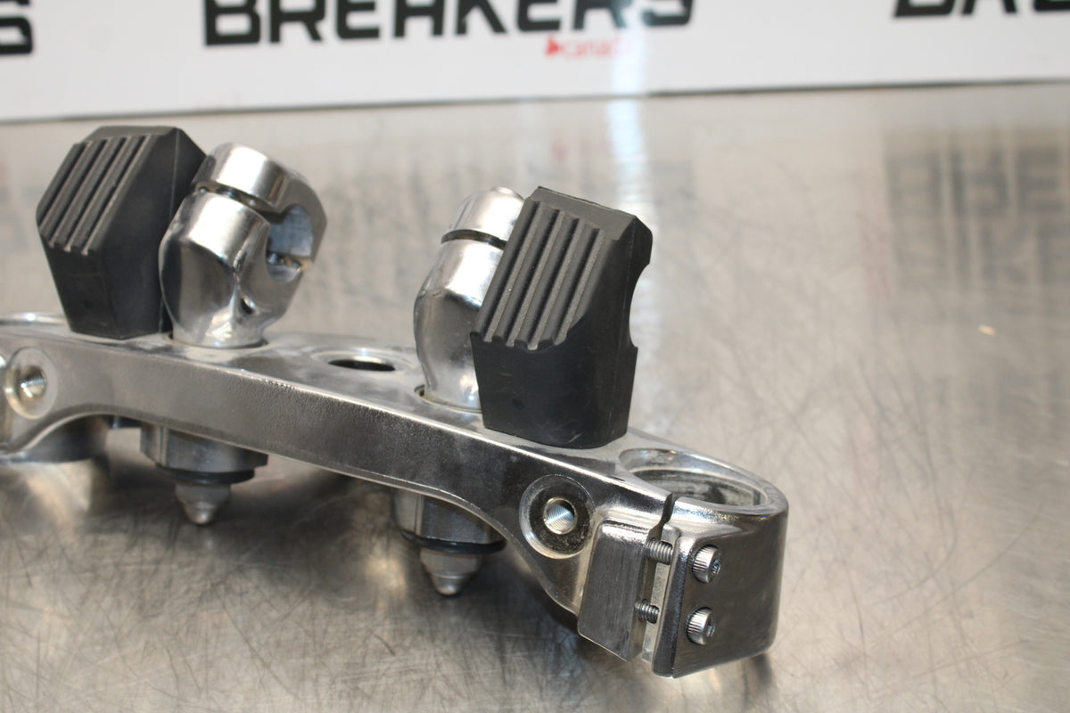 09 YAMAHA ROYAL STAR XVZ1300TF VENTURE FORKS UPPER TRIPLE TREE CLAMP BB151