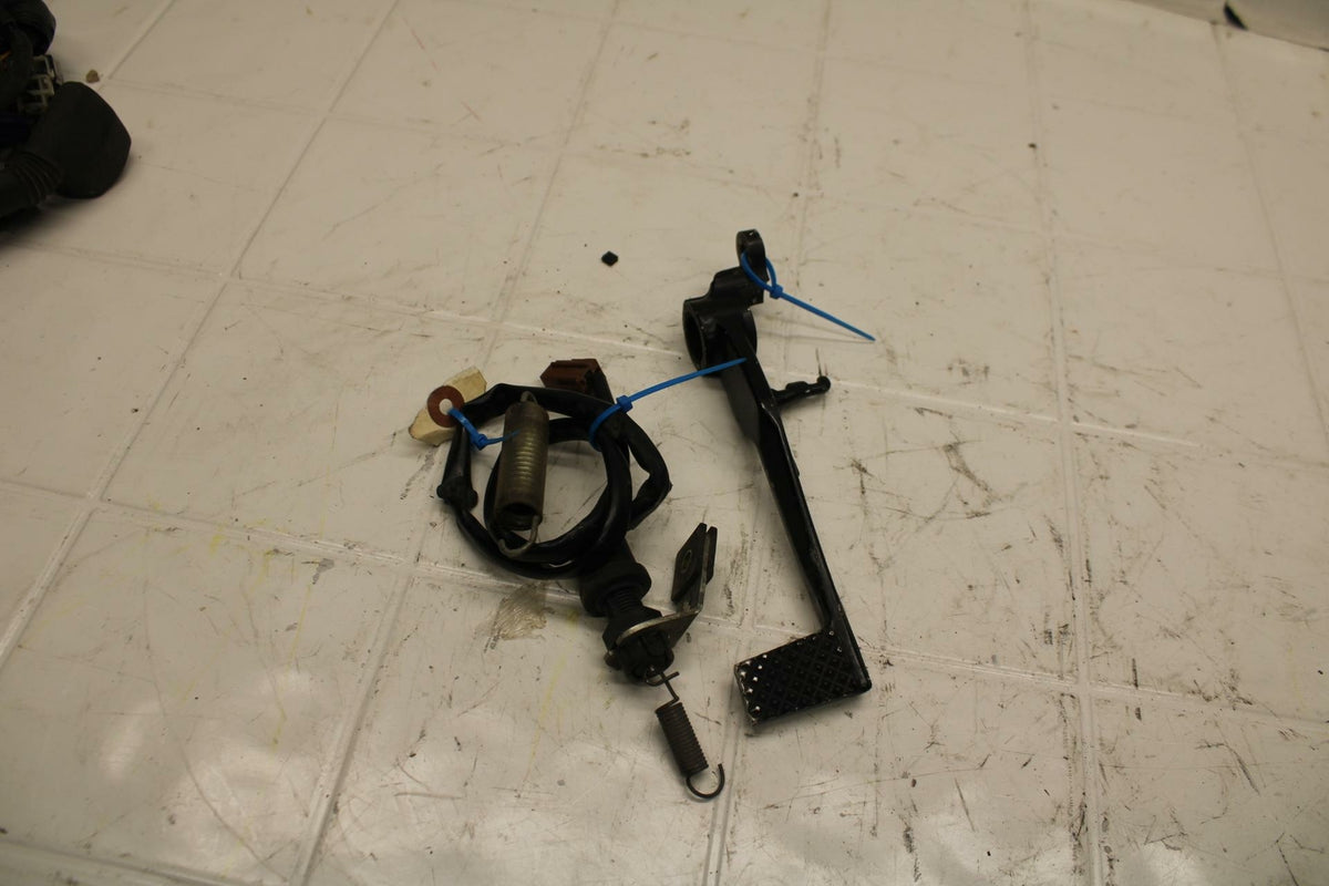07 YAMAHA YZF R6 RIGHT REARSET BRAKE FOOT PEDAL BB284 B