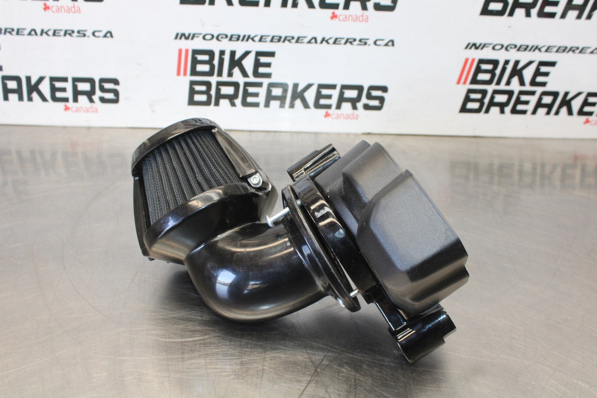 22 HARLEY-DAVIDSON SOFTAIL AIR CLEANER FILTER BOX BB859