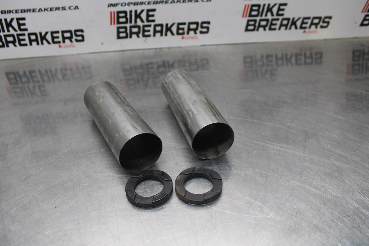 06 KAWASAKI VULCAN 900 FRONT FORK LOWER COVERS BOTTOM GUARDS SHIELD COWL  BB799