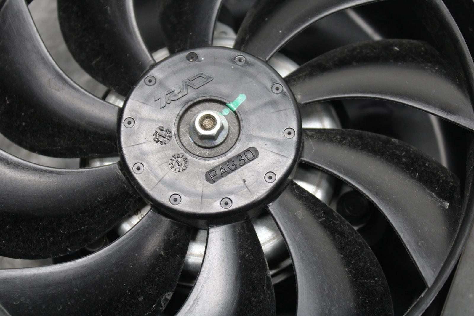 18-24 KAWASAKI NINJA 650 ENGINE RADIATOR COOLING FAN BB725