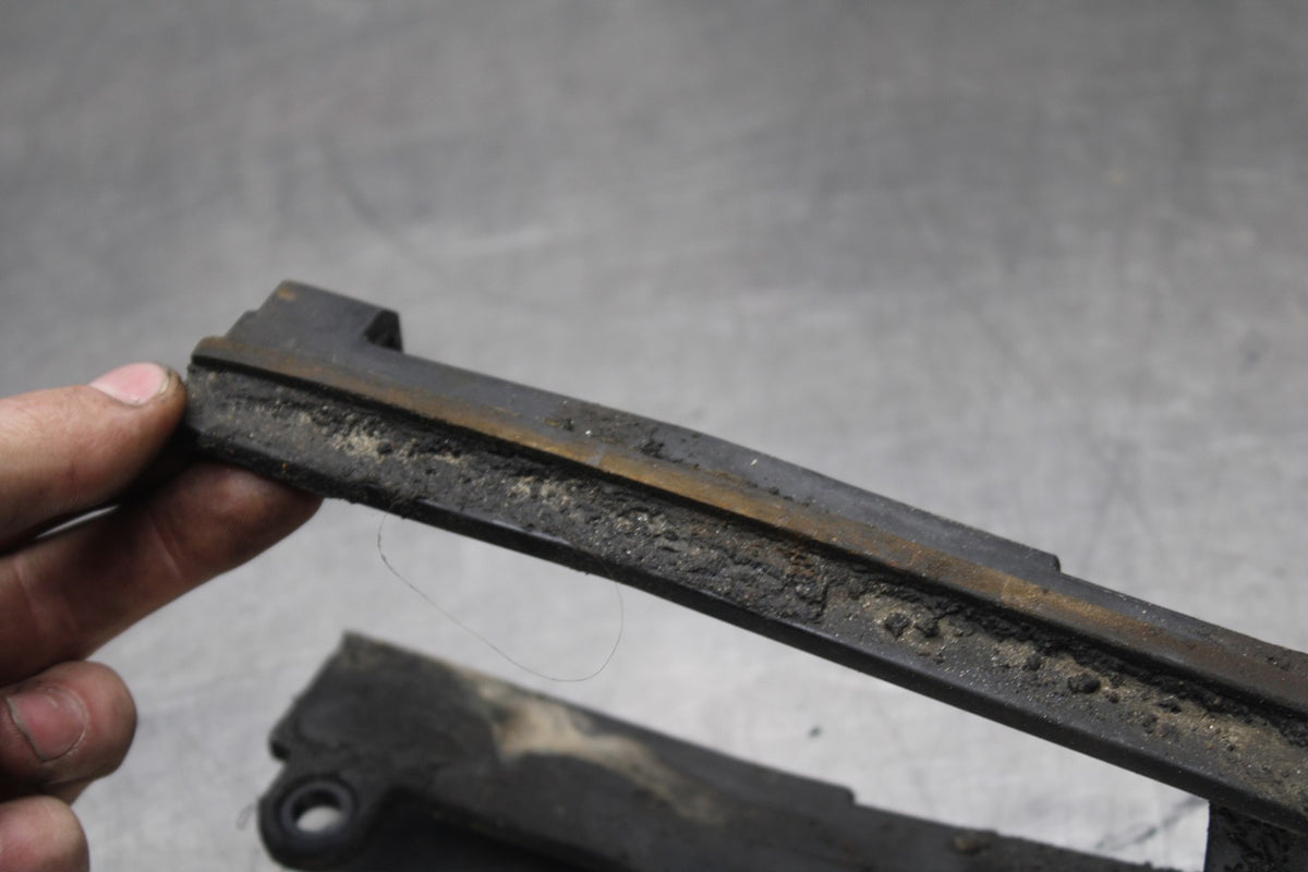 06-07 SUZUKI GSXR750 SWINGARM CHAIN BUFFER SLIDER GUIDE BB811
