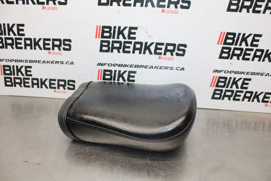 99-09 YAMAHA VSTAR 1100 REAR BACK PASSENGER TANDEM SEAT PAD SADDLE PILLION BB853