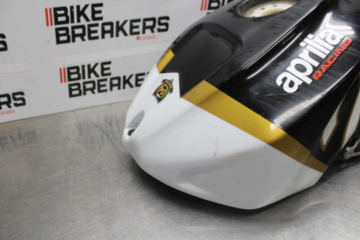 24 APRILIA TUONO V4 1100 FACTORY ABS GAS TANK FUEL CELL PETROL RESERVOIR BB887