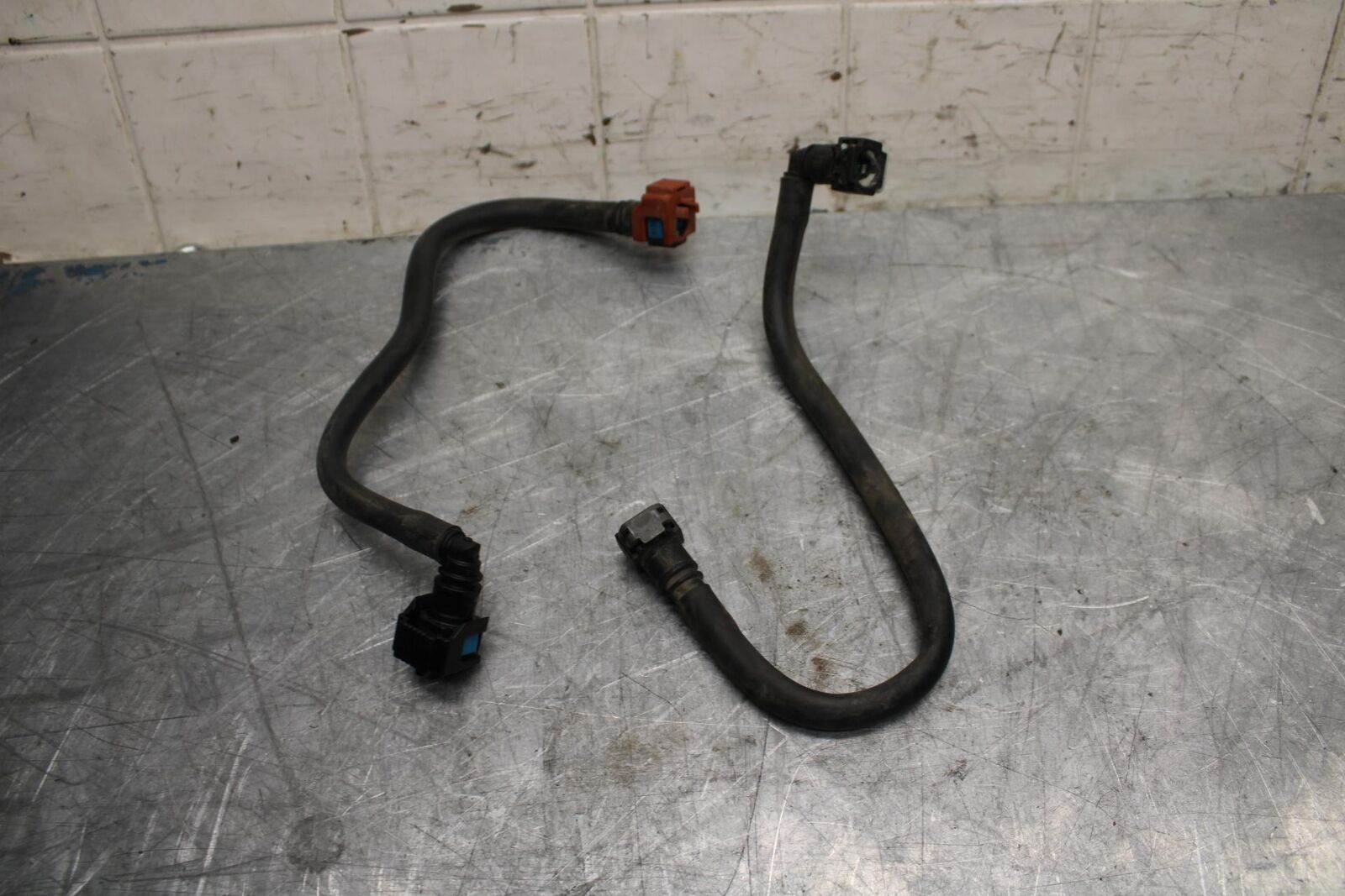 18 YAMAHA YZF R1  FUEL HOSE GAS LINE TUBE PIPE BB473