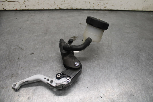 08-09 SUZUKI GSXR600 FRONT BRAKE MASTER CYLINDER w/ LEVER BB728