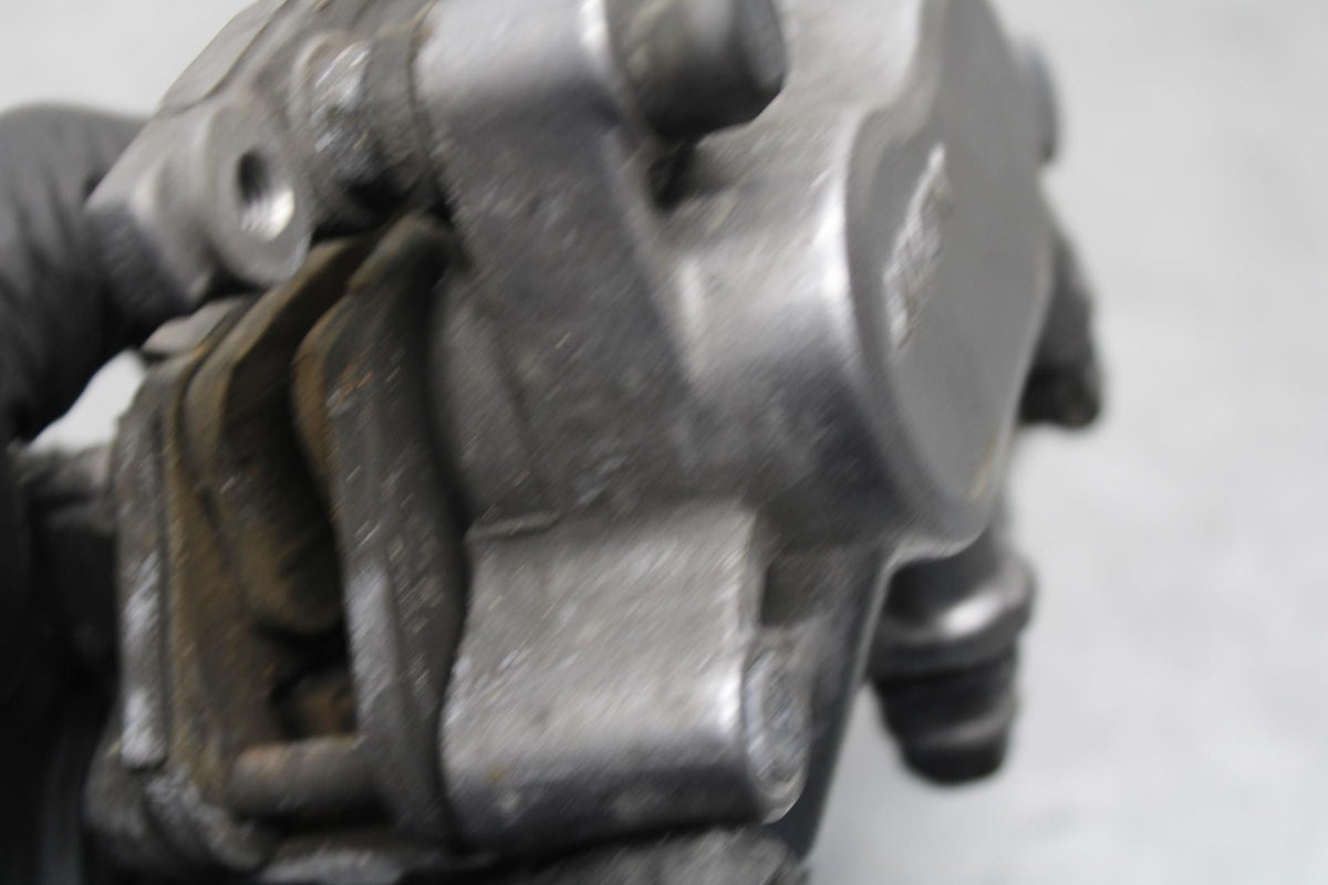 01-02 HONDA SHADOW SPIRIT 750  FRONT BRAKE CALIPER BB632