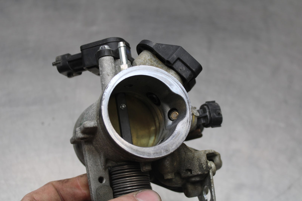 13-16 KTM 390 DUKE MAIN FUEL INJECTORS / THROTTLE BODIES BB815