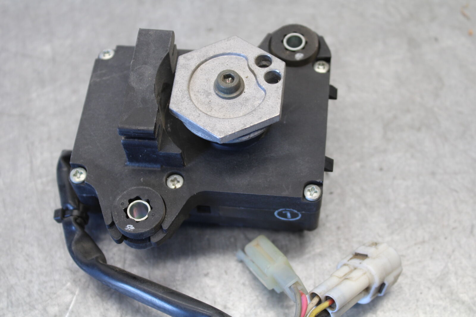 05-06 SUZUKI GSXR1000 EXHAUST VALVE SERVO MOTOR 33970-41G00 BB663