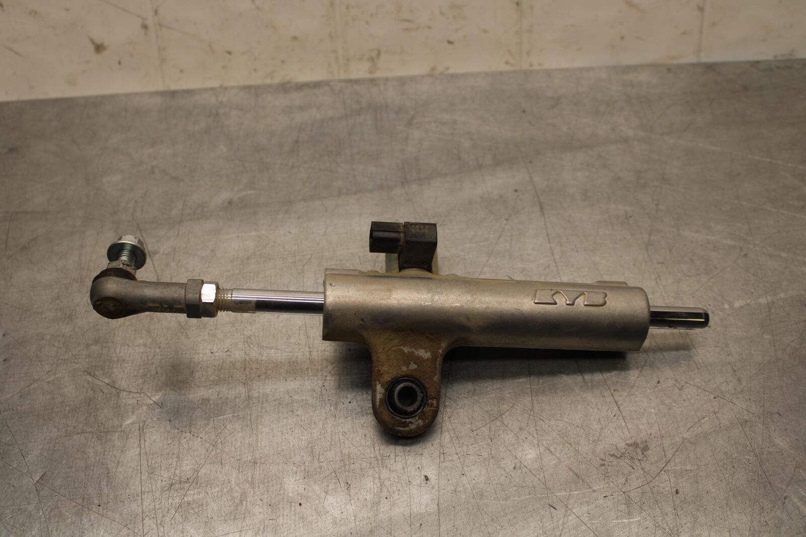 2015 Suzuki GSXR750 STEERING DAMPER STABILIZER BB595