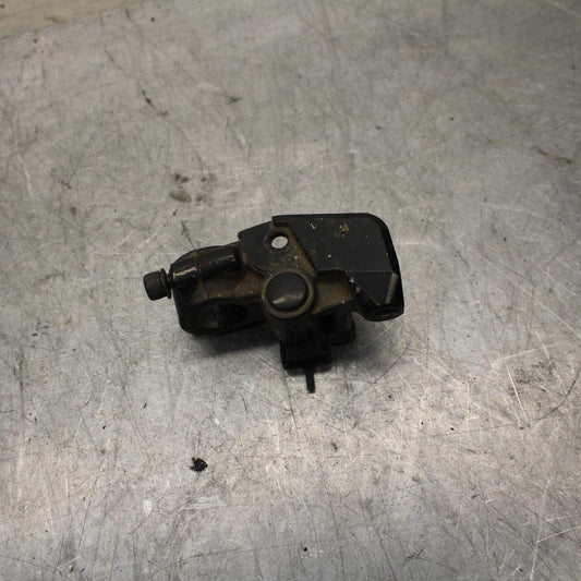 00-01 KAWASAKI ZZR600 CLUTCH LEVER PERCH MOUNT BRACKET BB31