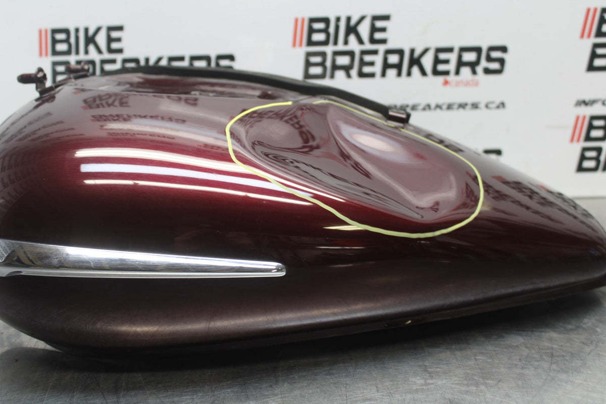 05-06 YAMAHA ROYAL STAR GAS TANK FUEL PETROL RESERVOIR BB697
