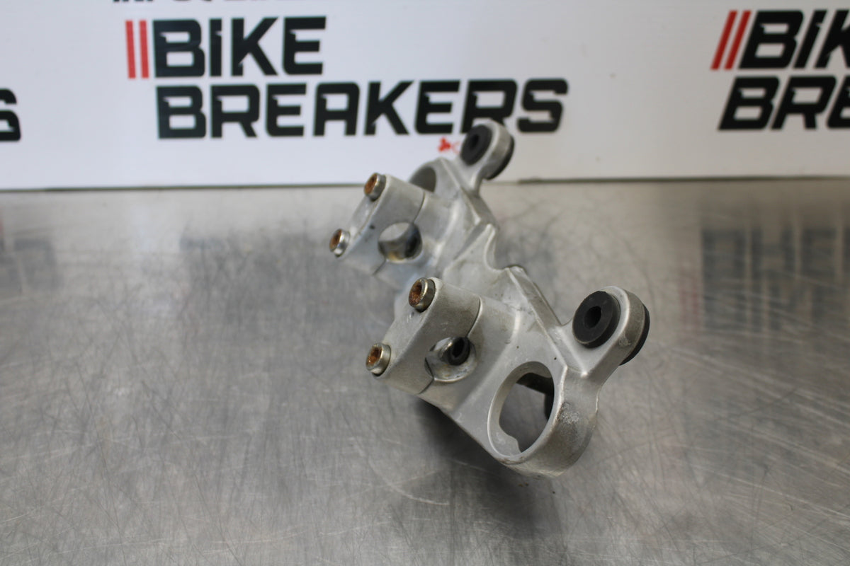 04-09 SUZUKI GS500F HANDLEBAR RISERS BB165