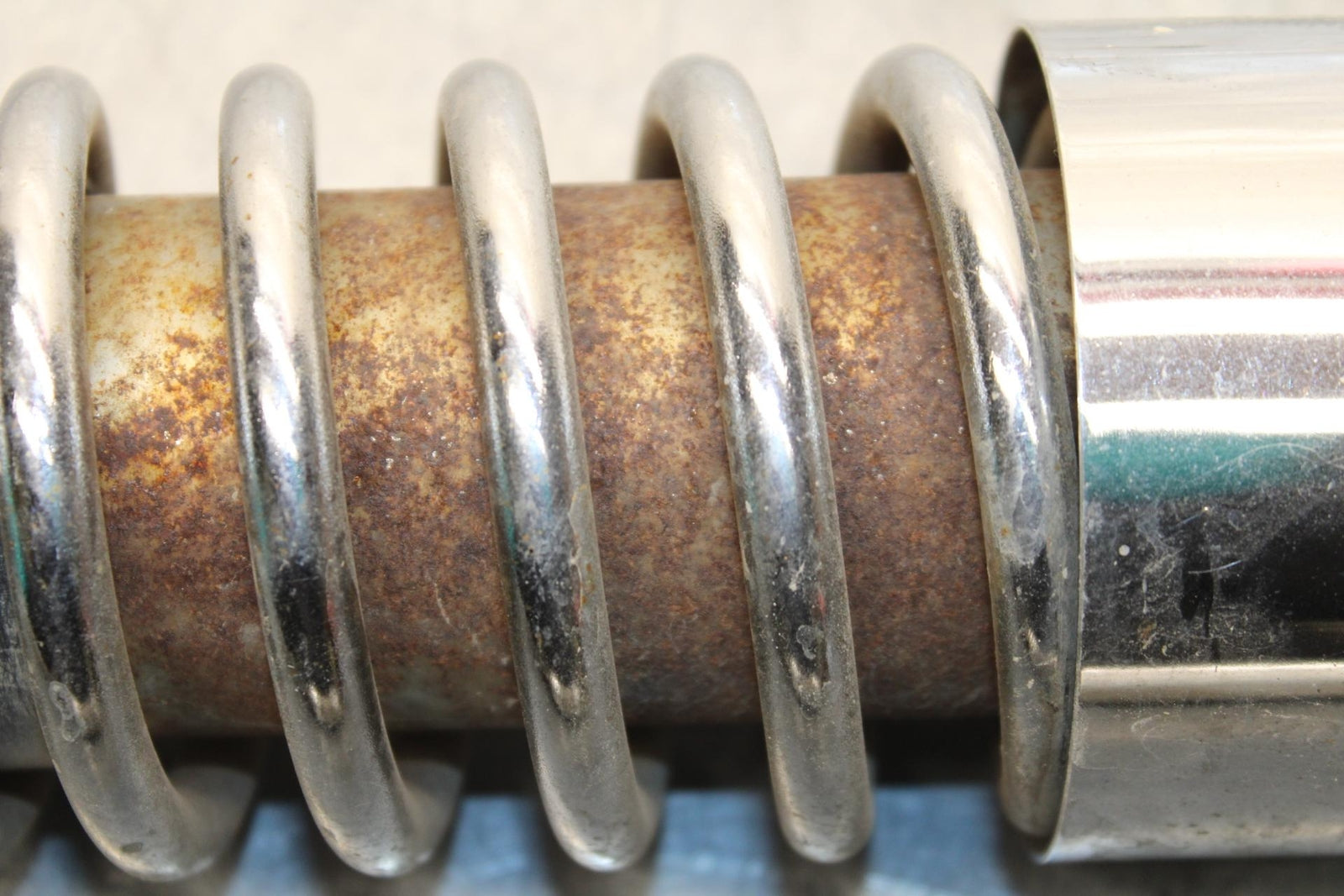 2005 Kawasaki Vulcan 1500 VN REAR BACK SHOCK ABSORBER PAIR 45014-0088 BB576