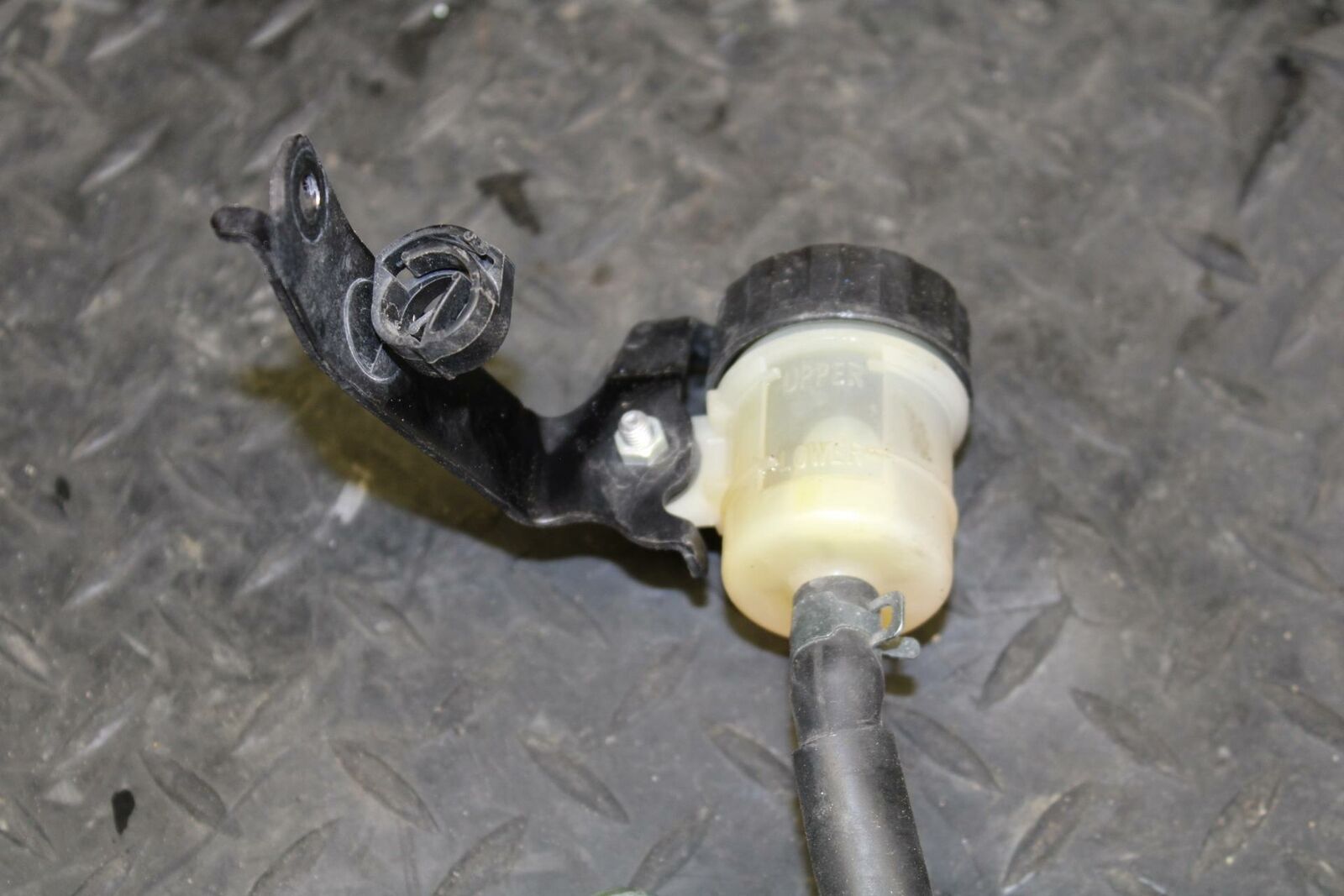 08-16 YAMAHA YZF R6 R6R 2C0 REAR BACK BRAKE MASTER CYLINDER W RESERVOIR BB178