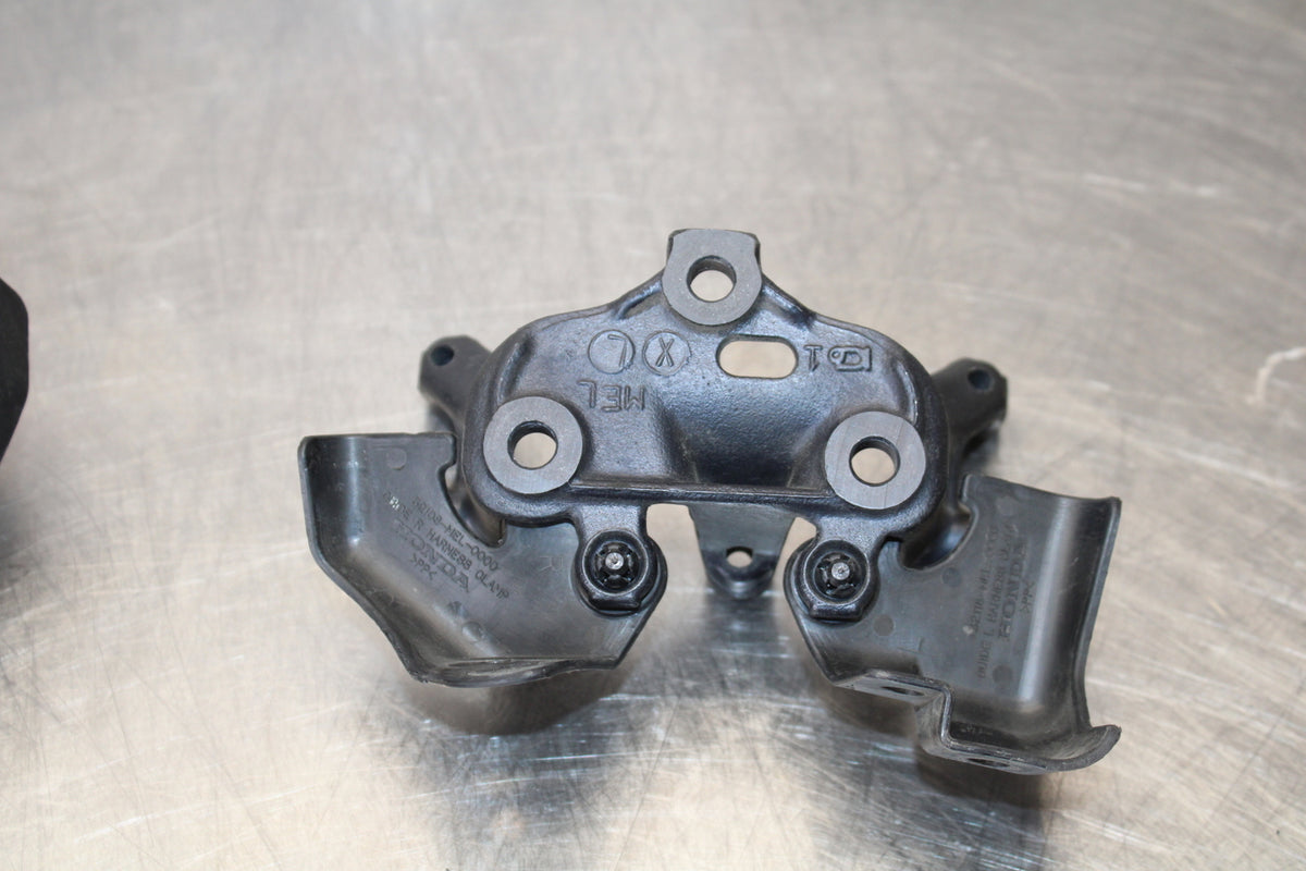06-07 HONDA CBR1000RR STEERING DAMPER STABILIZER BB166