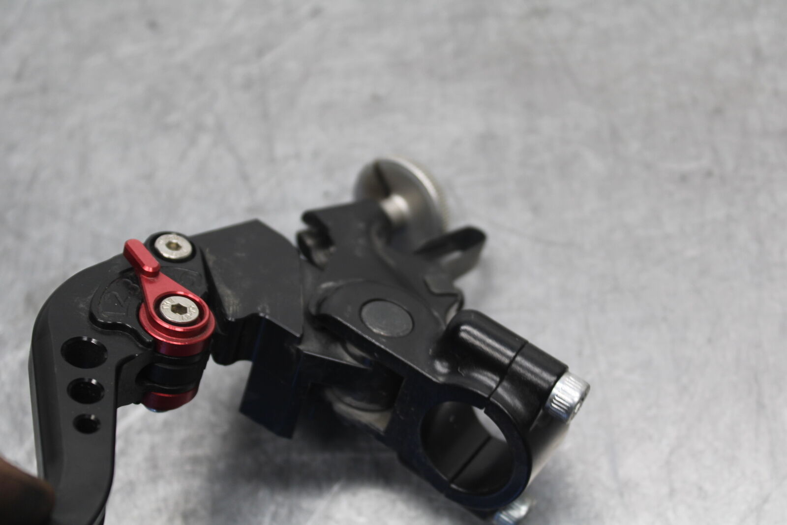 09-12 KAWASAKI NINJA ZX6R CLUTCH PERCH MOUNT WITH LEVER  BB698