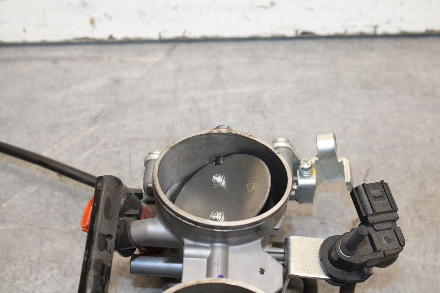 13-18 KAWASAKI NINJA ZX6R MAIN FUEL INJECTORS / THROTTLE BODIES 16163-0772 BB666