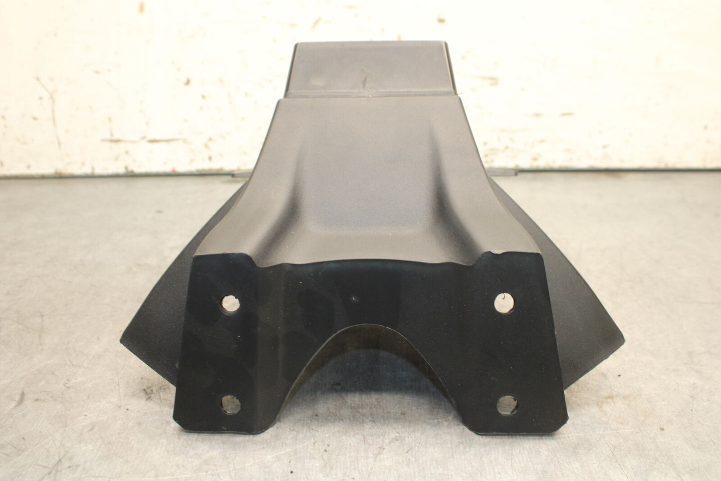 05-08 SUZUKI GSXR1000 REAR BACK FENDER MUD GUARD BB113