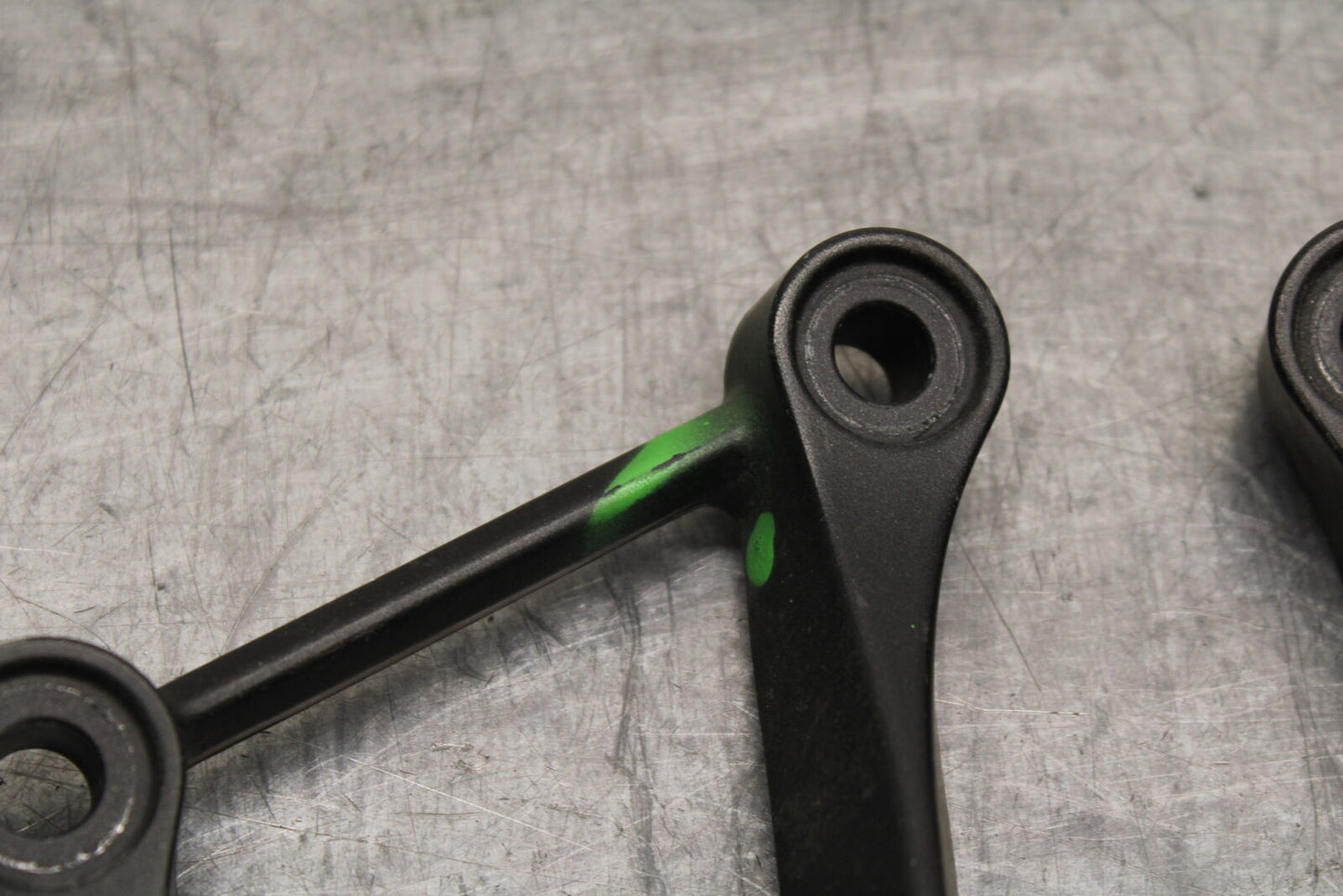 13-17 KAWASAKI NINJA ZX6R ZX636E REAR BACK PASSENGER PEG SET PAIR BB735