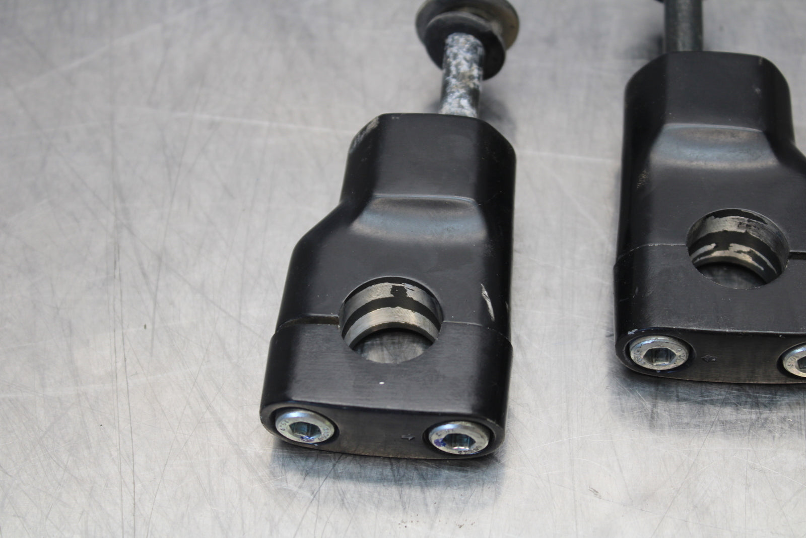 09-15 YAMAHA FZ6R HANDLEBAR RISERS BB161