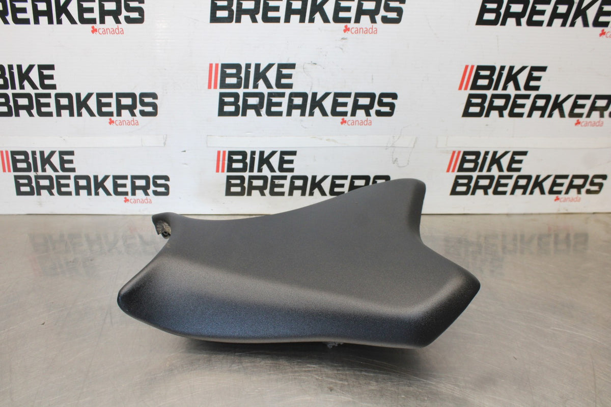 22 KAWASAKI NINJA ZX6R ZX636 ABS 40TH ANNIVERSARY FRONT DRIVERS SEAT PAD BB911