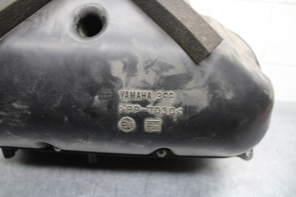 2012 Yamaha FZ8 AIRBOX AIR INTAKE BB550