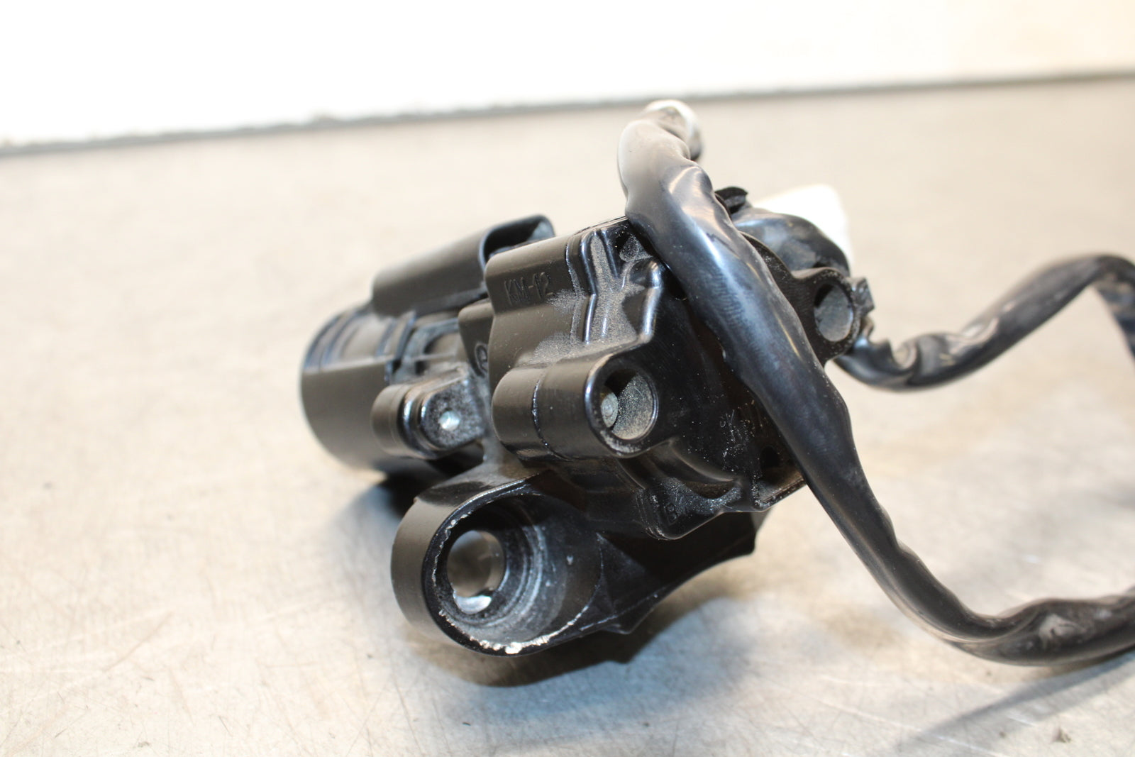 16 KAWASAKI NINJA ZX10R IGNITION LOCK  AND SEAT LOCK BB650