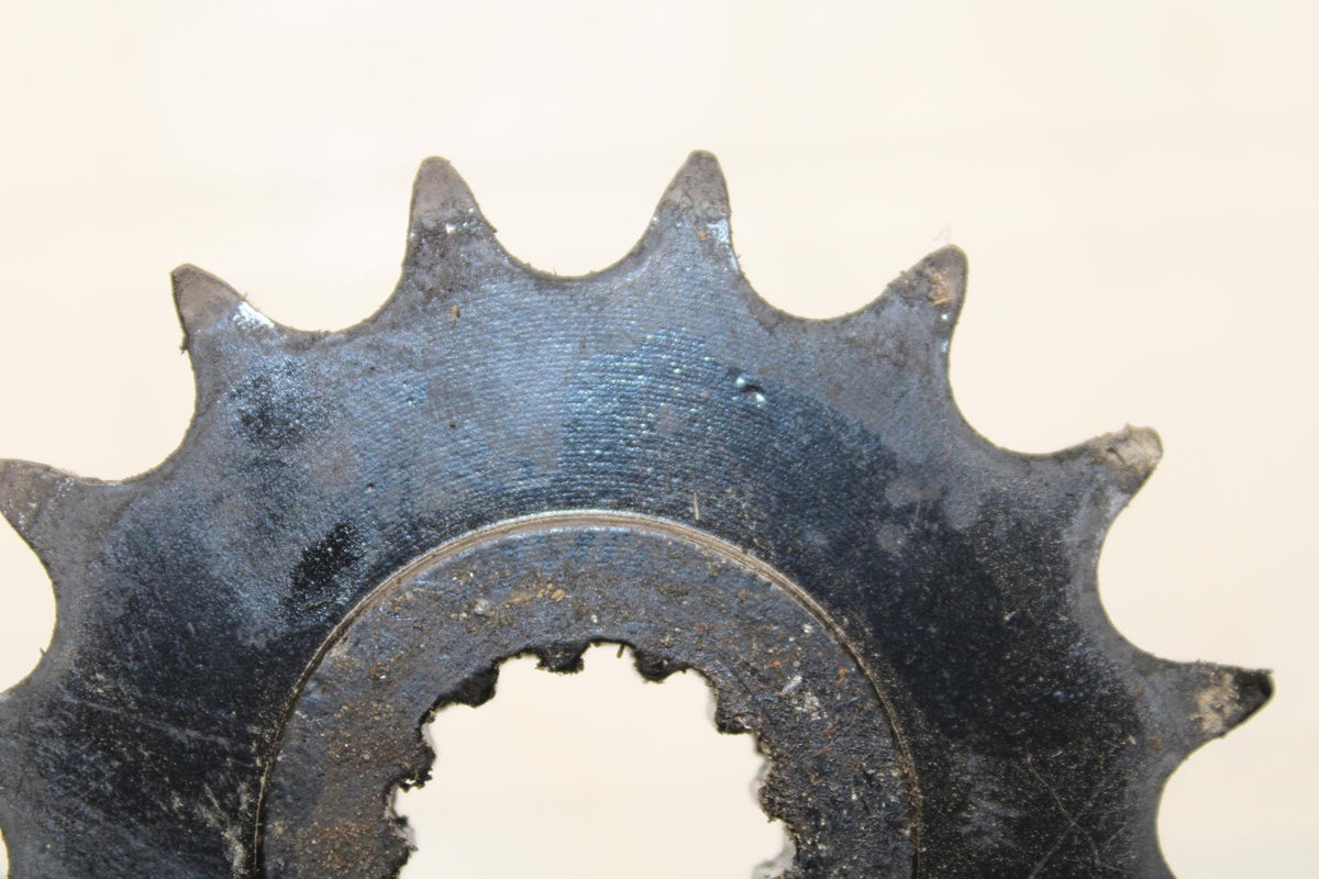 2007 Yamaha YZF R6 FRONT SPROCKET 2C0-17460-00-00 BB590
