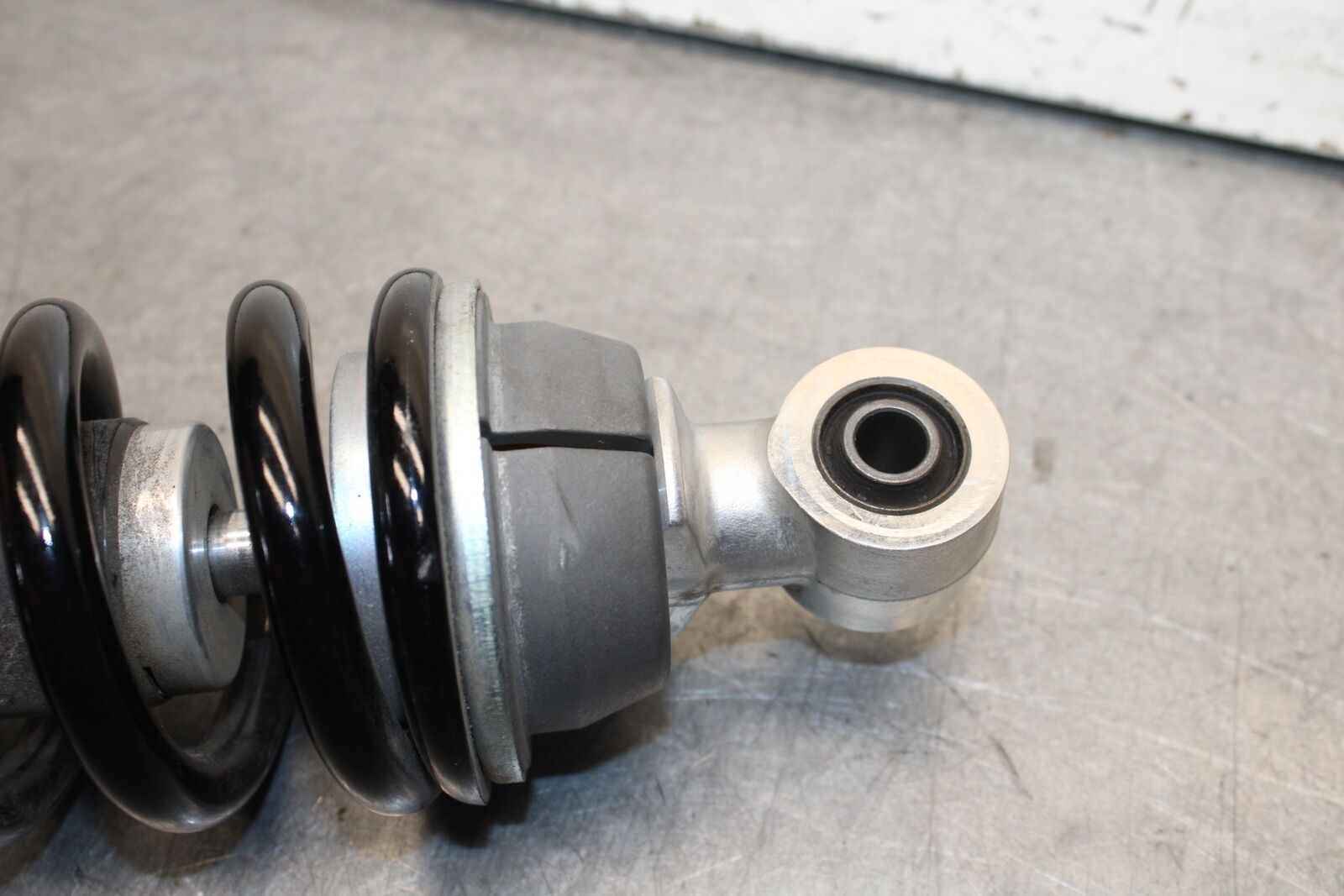 16 KAWASAKI NINJA ZX10R REAR BACK SHOCK ABSORBER SUSPENSION 45014-0515-52J BB650