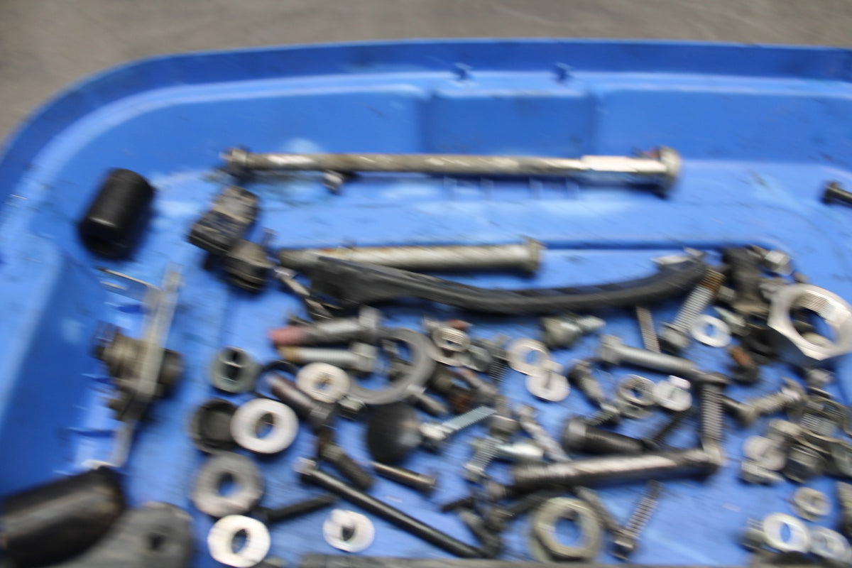 07-08 KAWASAKI NINJA ZX6R ENGINE MOUNTING BOLTS HARDWARE MOTOR SCREWS BB855