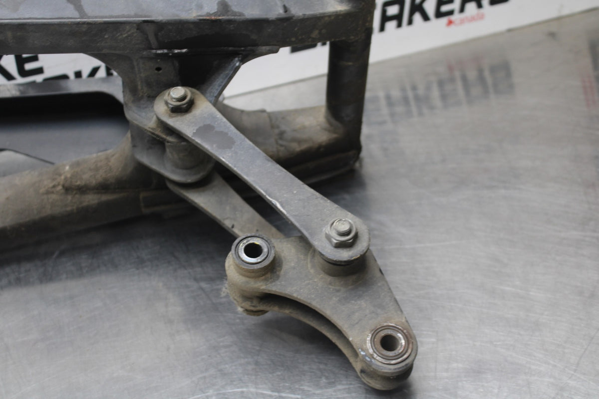 09 KAWASAKI NINJA 250R REAR SWINGARM BACK SUSPENSION SWING ARM BB824