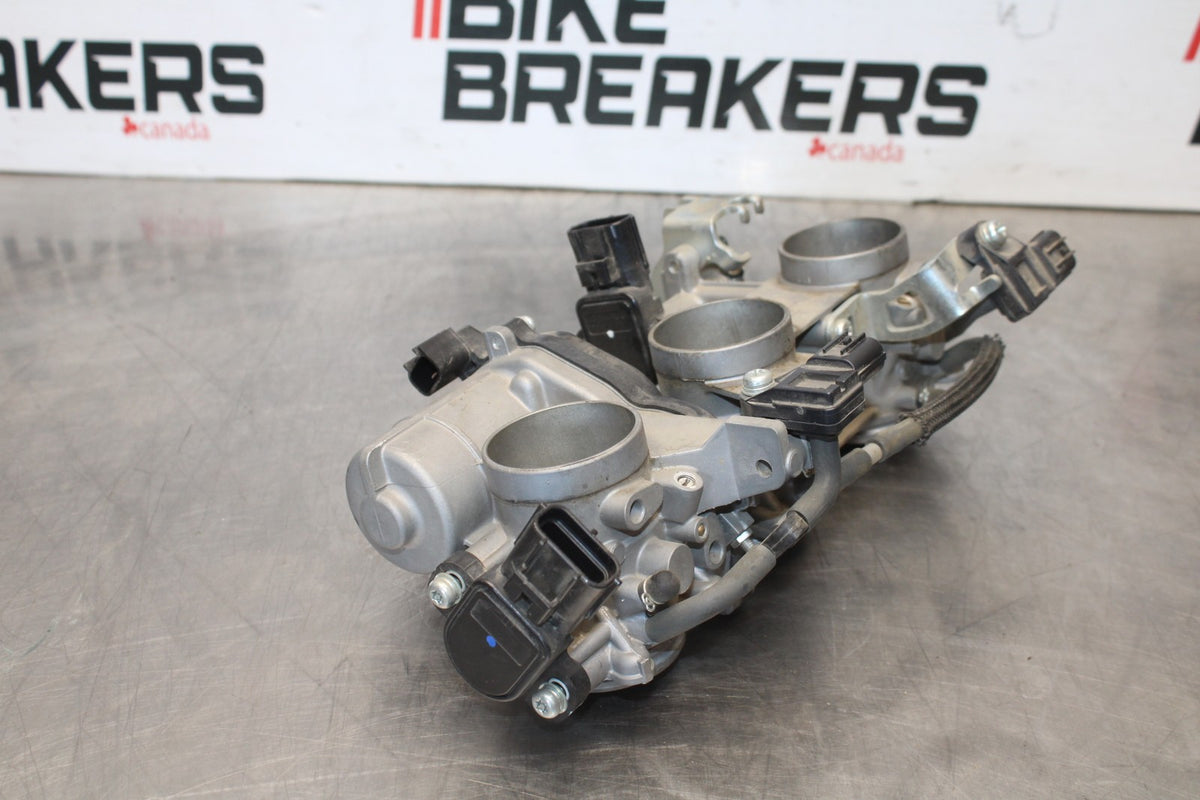 15-17 YAMAHA FJ09  THROTTLE BODIES BB906