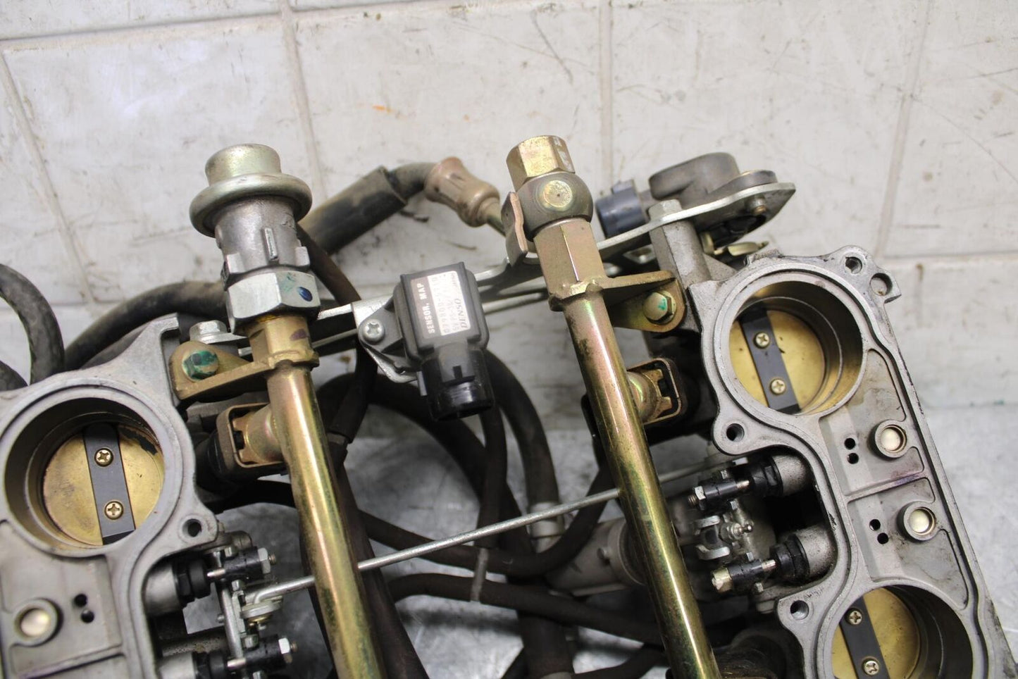 2004 Honda ST1300 MAIN FUEL INJECTORS / THROTTLE BODIES BB49