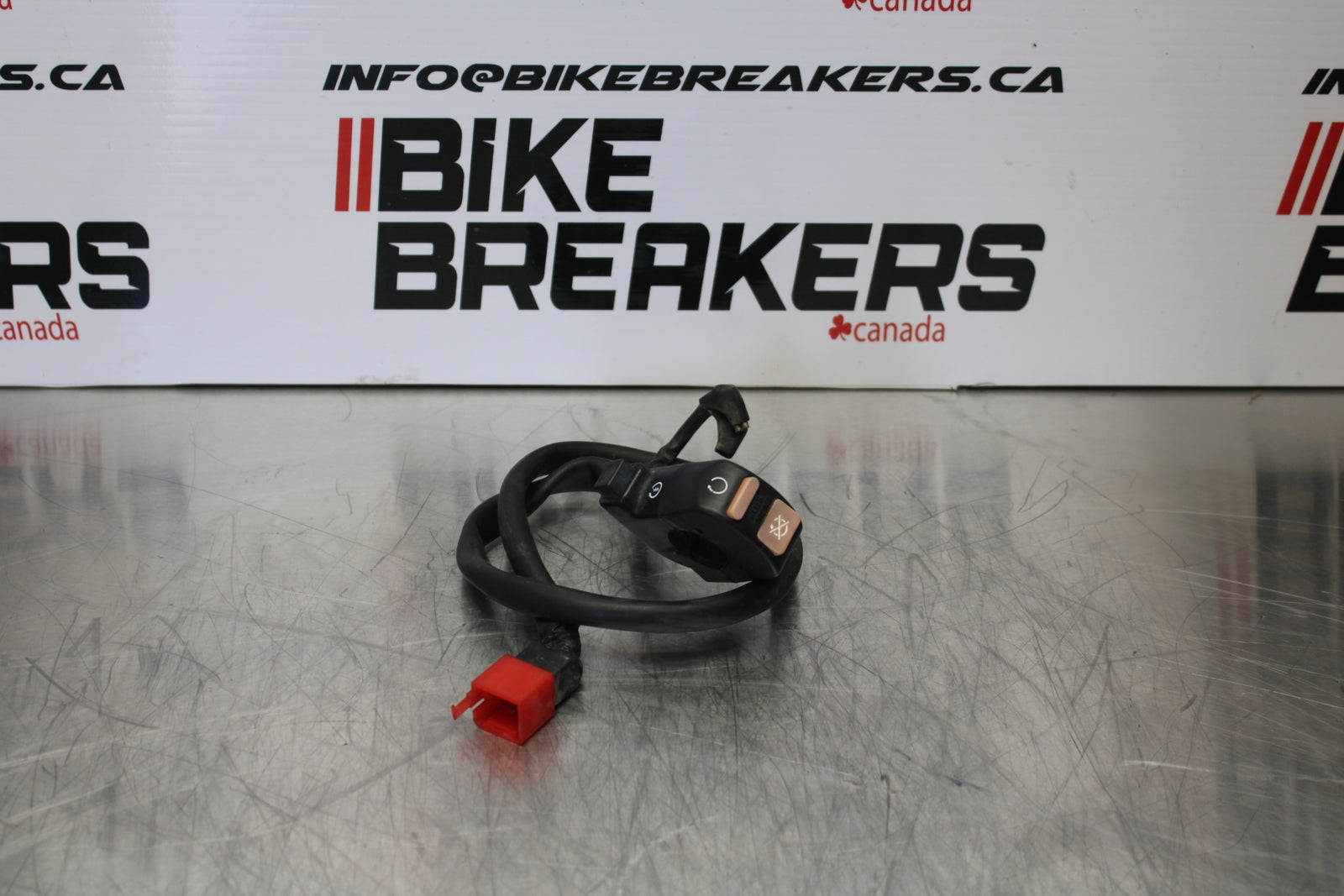 98-05 HONDA SUPER HAWK 1000 VTR1000F RIGHT CLIP ON KILL OFF START SWITCH  BB152