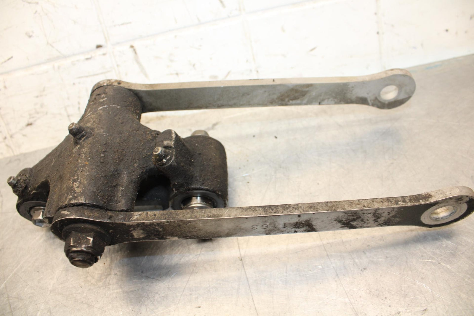 2003 Kawasaki Ninja ZX6RR ZX600K REAR DOGBONE SHOCK LINKAGE LINK BB66