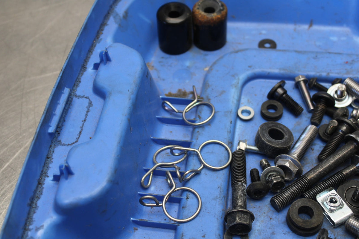 24-25 KAWASAKI ELIMINATOR 450 MOUNTING BOLTS HARDWARE SCREWS BB869