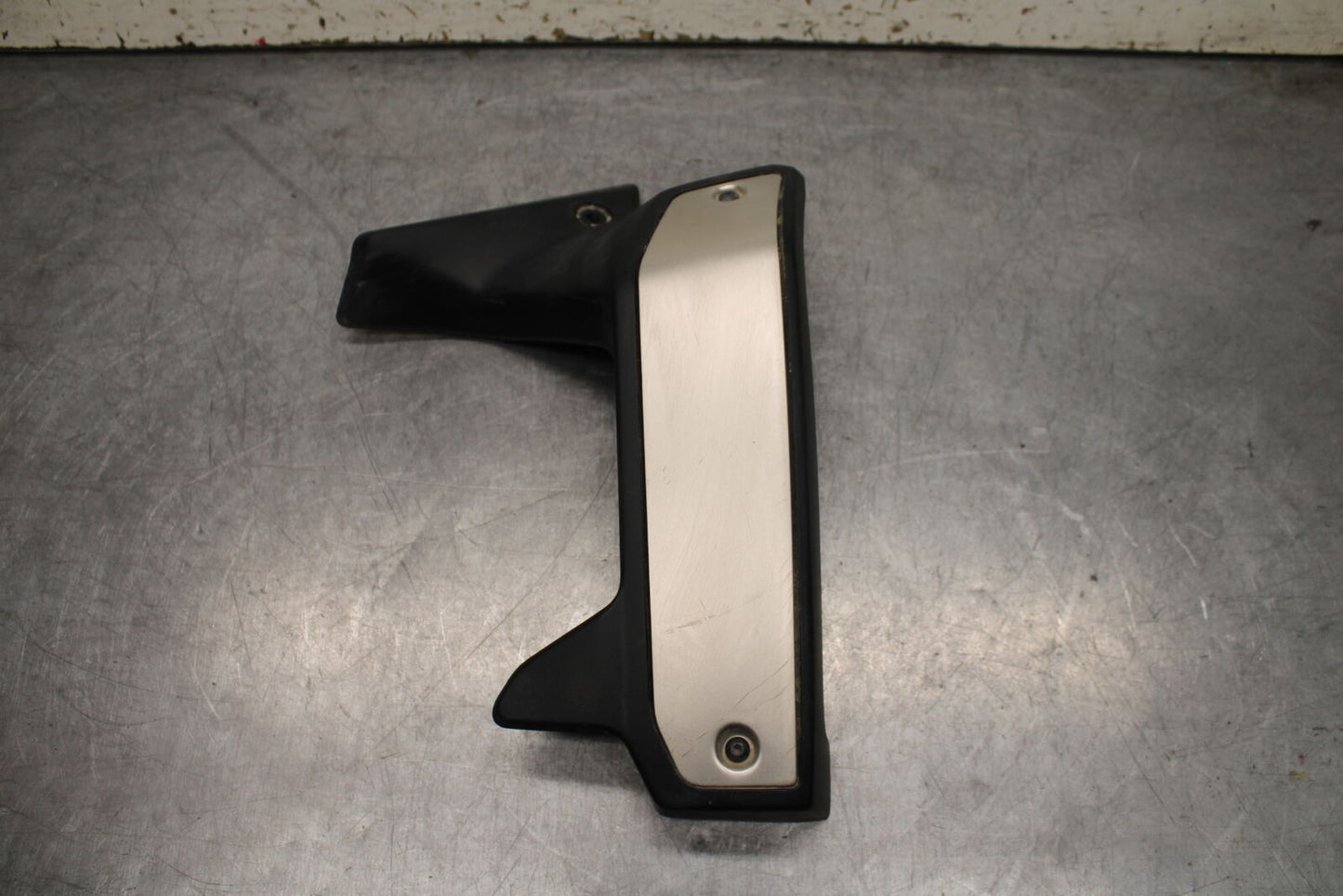 16-17 KAWASAKI VULCAN S 650 EN650 ABS RIGHT RADIATOR COVER GUARD BB731