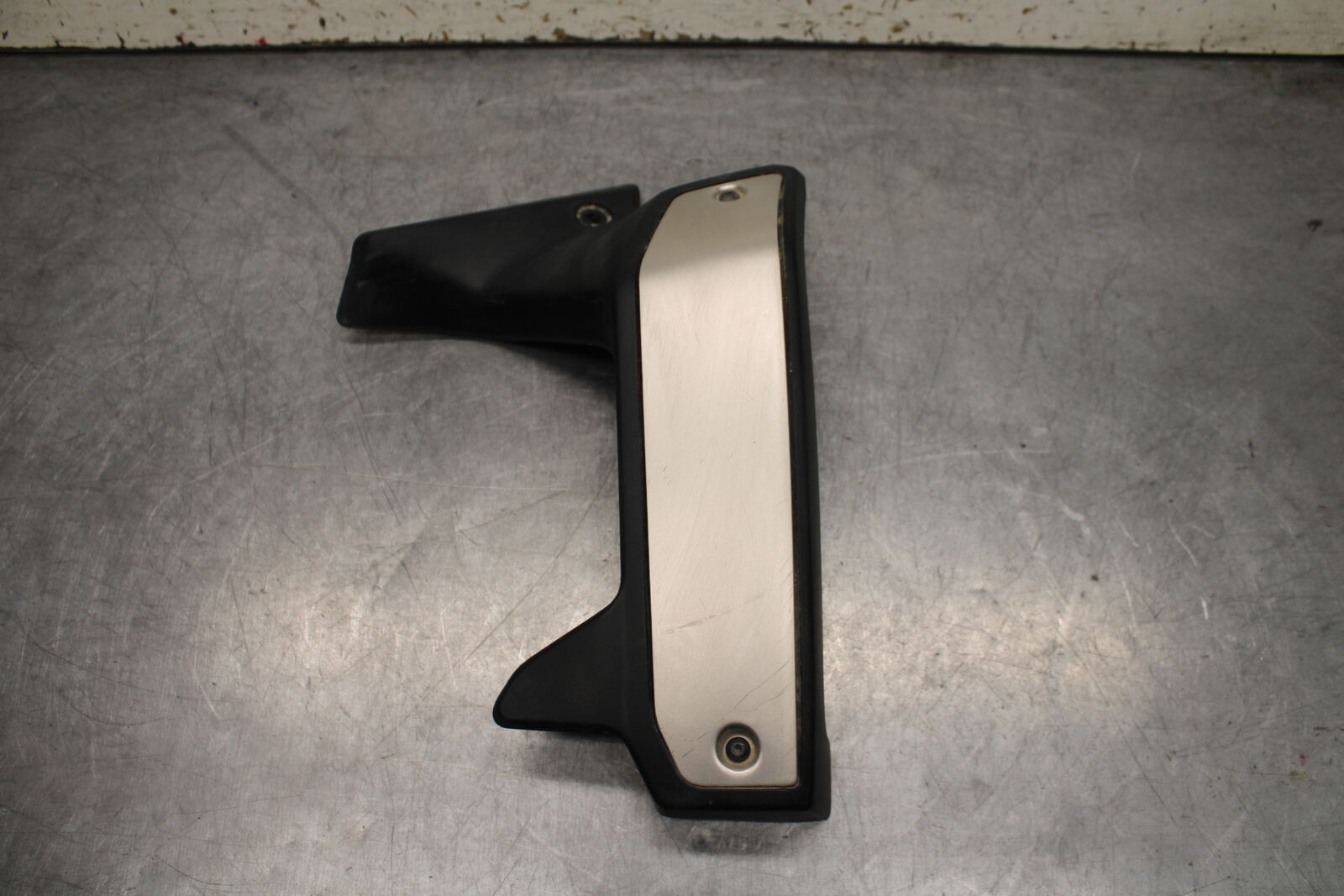 16-17 KAWASAKI VULCAN S 650 EN650 ABS RIGHT RADIATOR COVER GUARD BB731