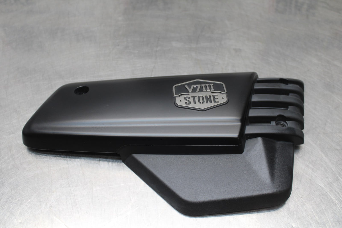 19 MOTO GUZZI V7 III RIGHT LEFT FRONT SIDE SEAT PANELS TRIM COWLS FAIRINGS BB831