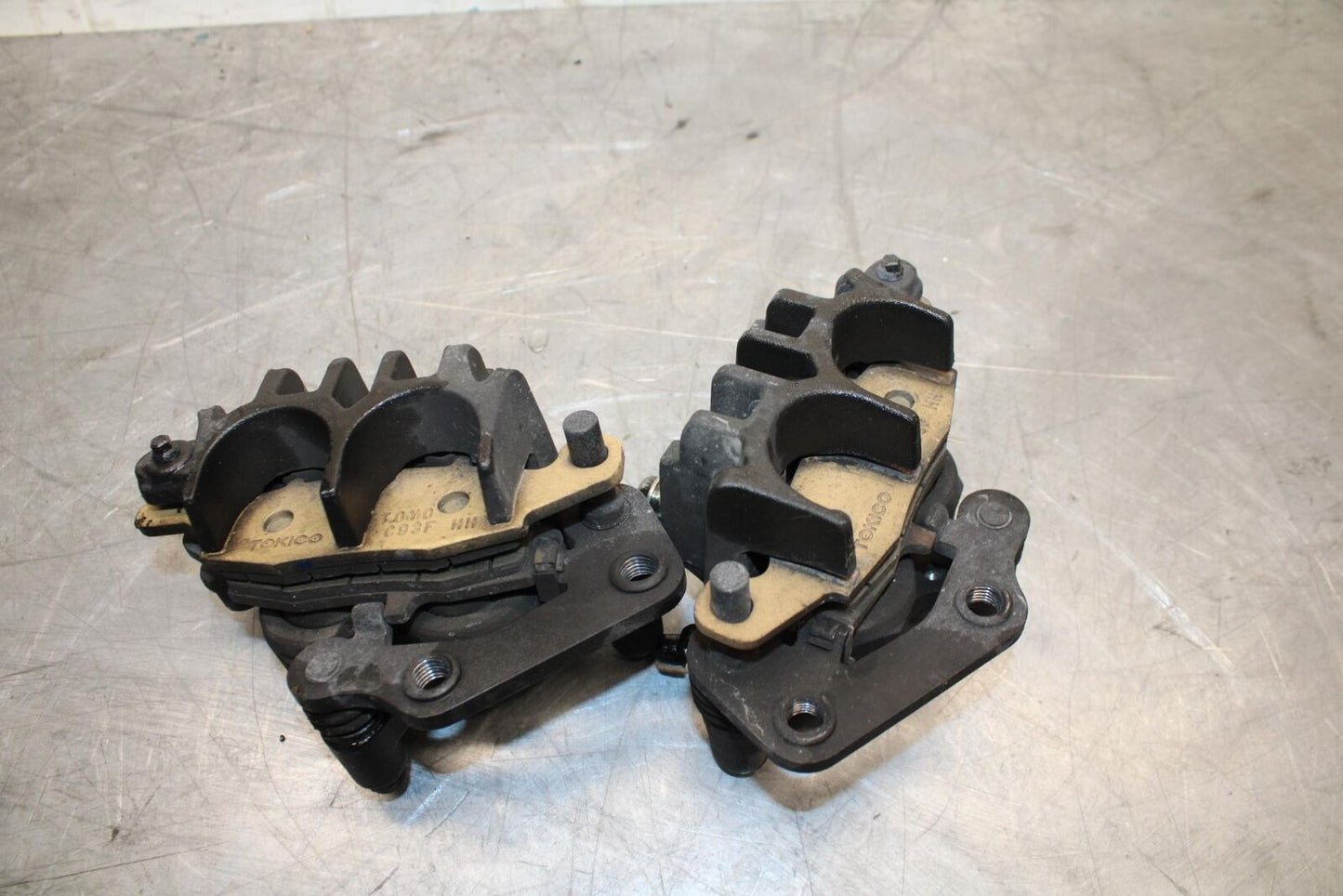 12-17 KAWASAKI NINJA 650 RIGHT LEFT FRONT BRAKE CALIPER SET PAIR CALIPERS BB470