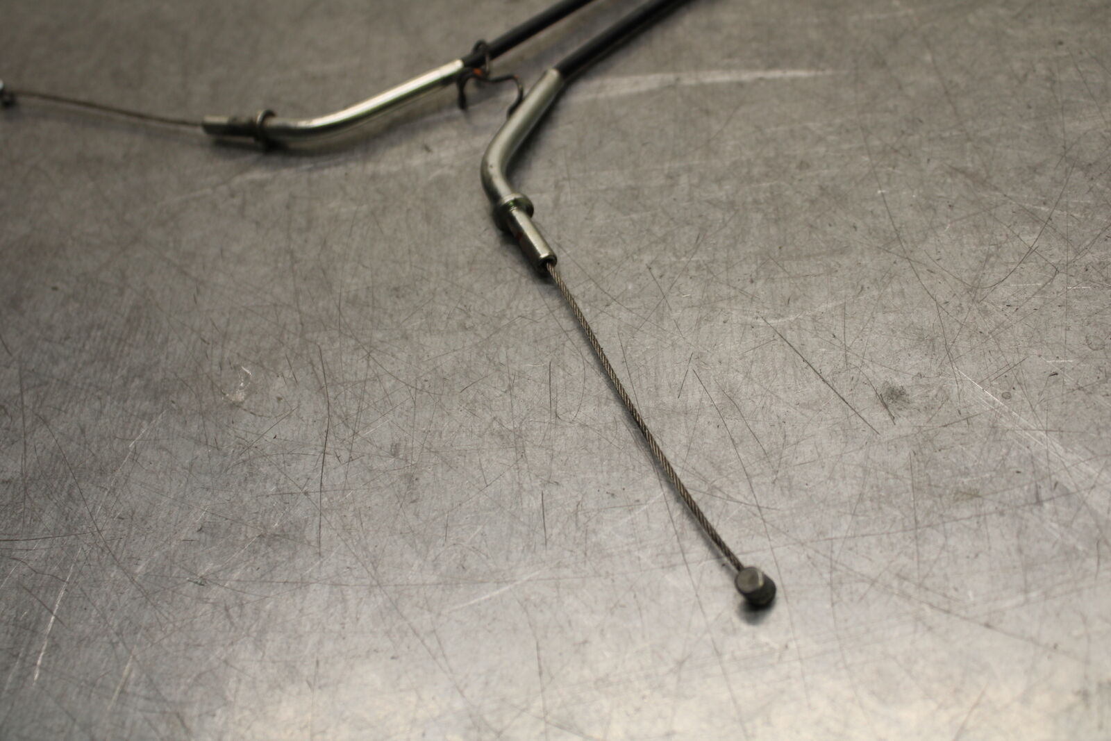 16 KAWASAKI NINJA ZX10R THROTTLE CABLES LINES 54012-0631 BB650