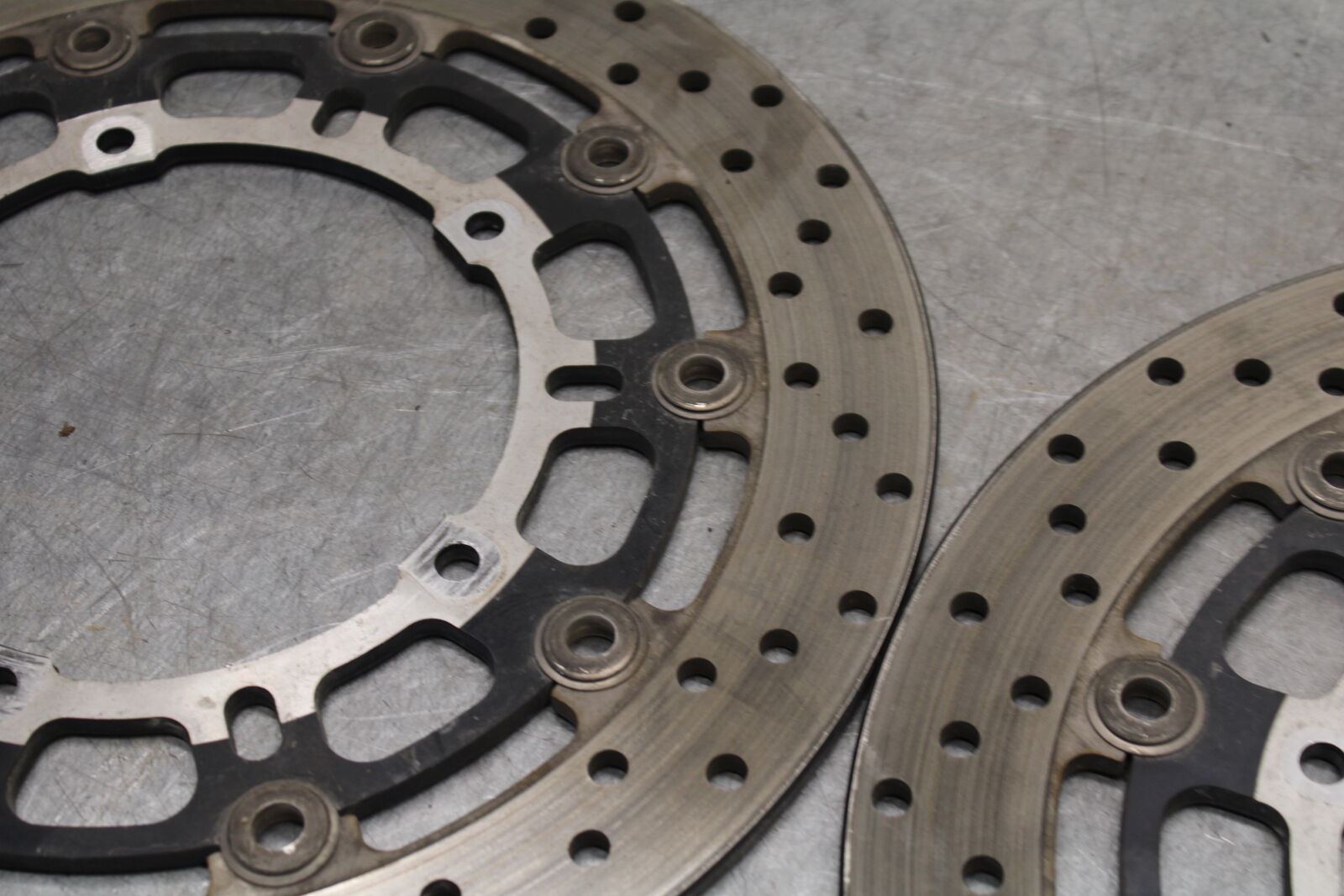 08-16 YAMAHA YZF R6 FRONT LEFT RIGHT BRAKE ROTORS DISCS 13S-2581T-00-00 BB247