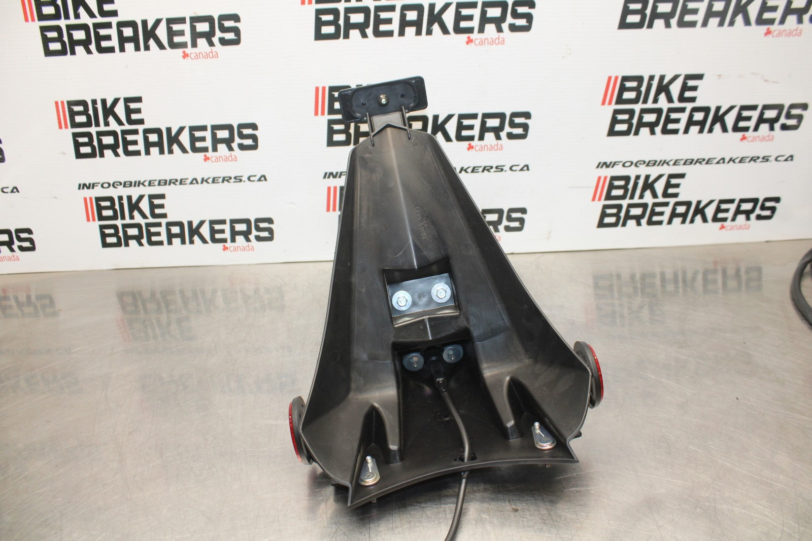 23-24 KAWASAKI NINJA ZX14R REAR BACK FENDER MUD GUARD BB764