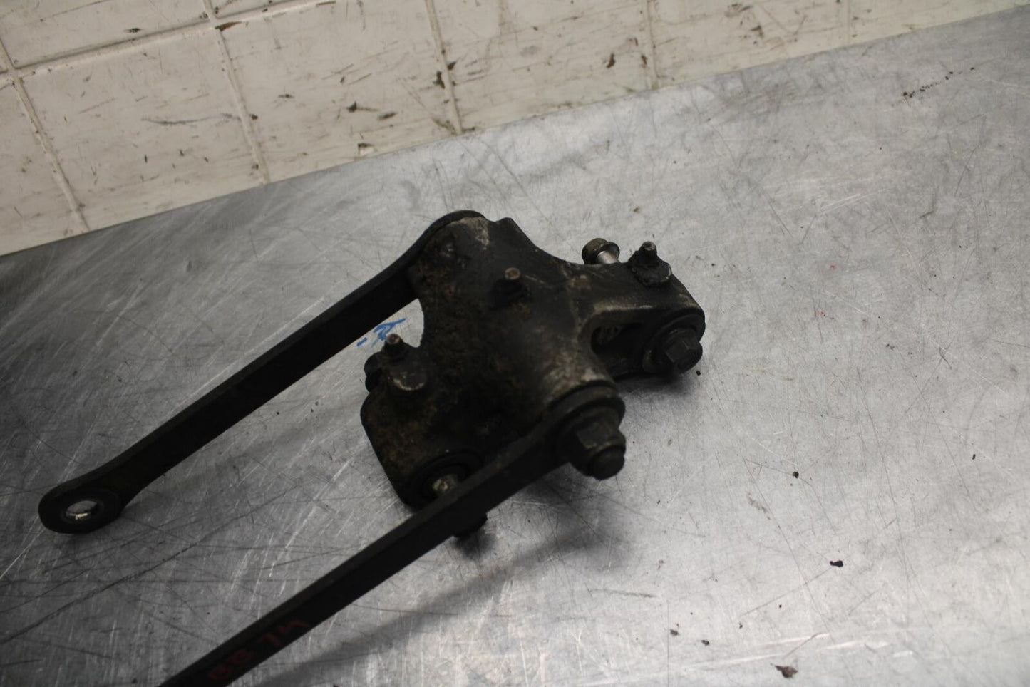 2003 Kawasaki Z1000 REAR DOGBONE SHOCK LINKAGE LINK 39007-1302 BB35