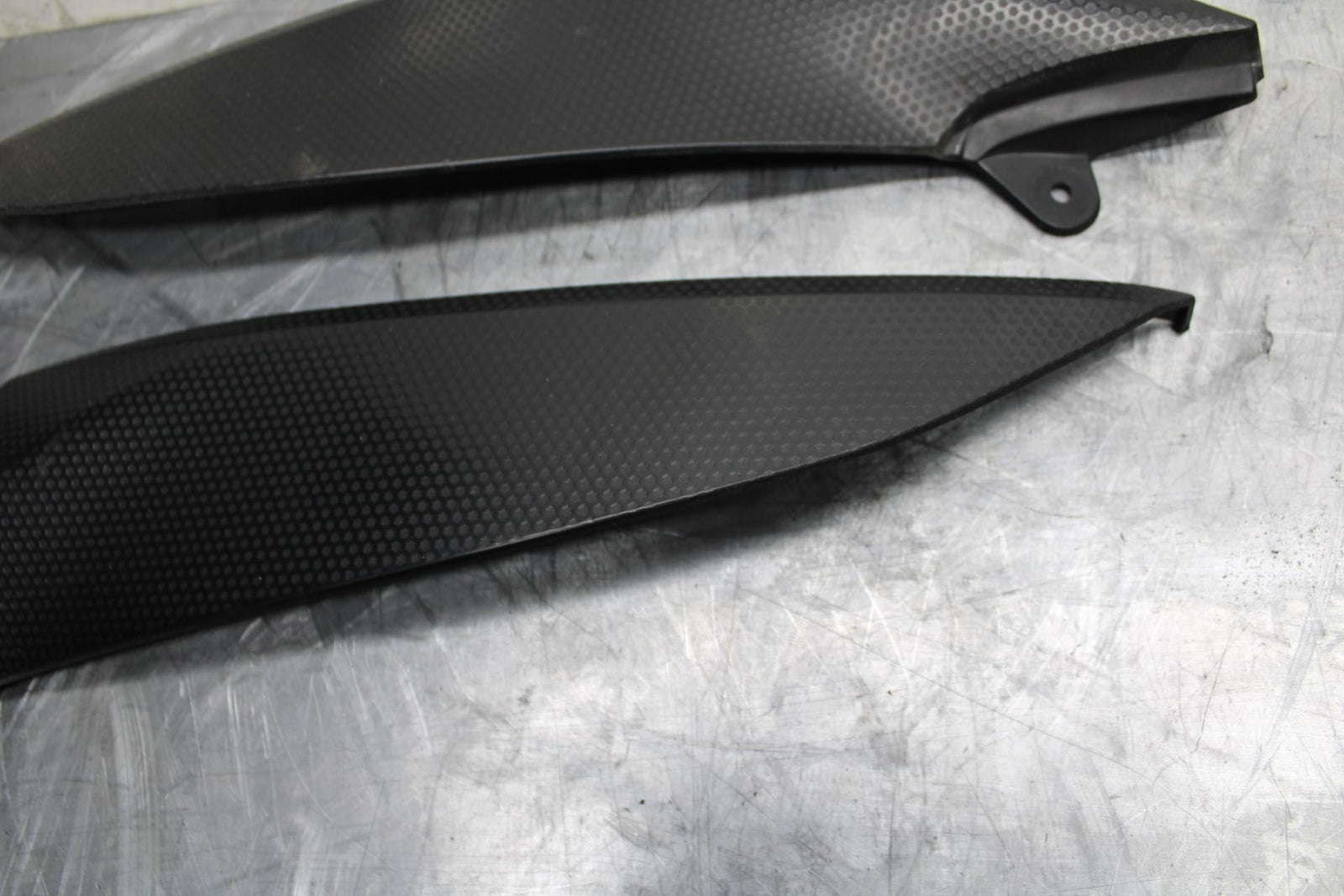 04-06 YAMAHA YZF R1 RIGHT LEFT GAS FUEL TANK PANELS COVERS TRIM SET COWLS  BB491