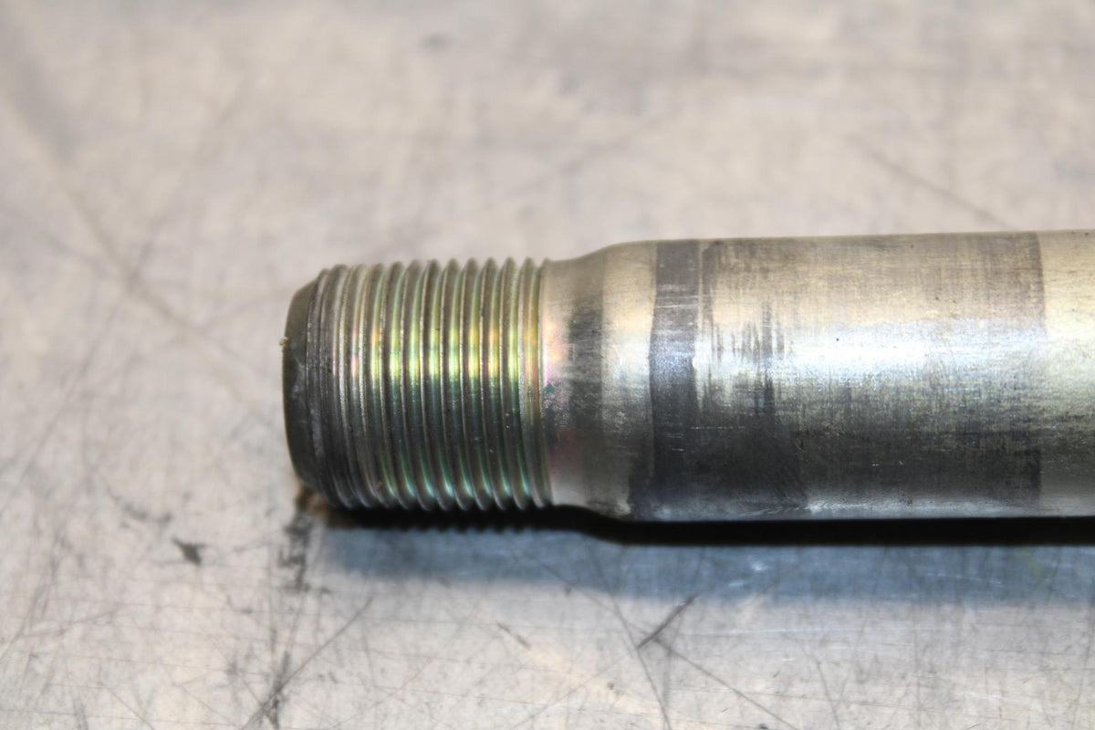 2017 Suzuki GSXR600 FRONT WHEEL RIM AXLE PIVOT BOLT 54711-14J00 BB598