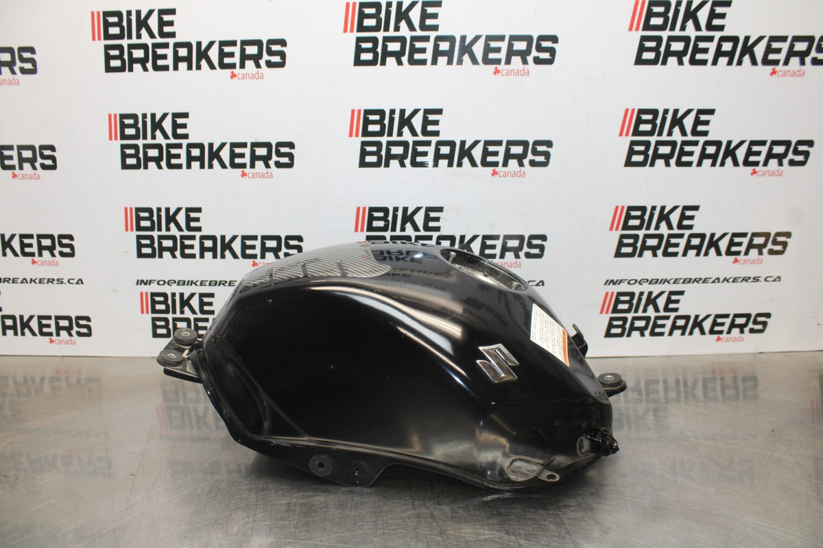 15 SUZUKI GW250F GAS TANK FUEL CELL PETROL RESERVOIR BB789