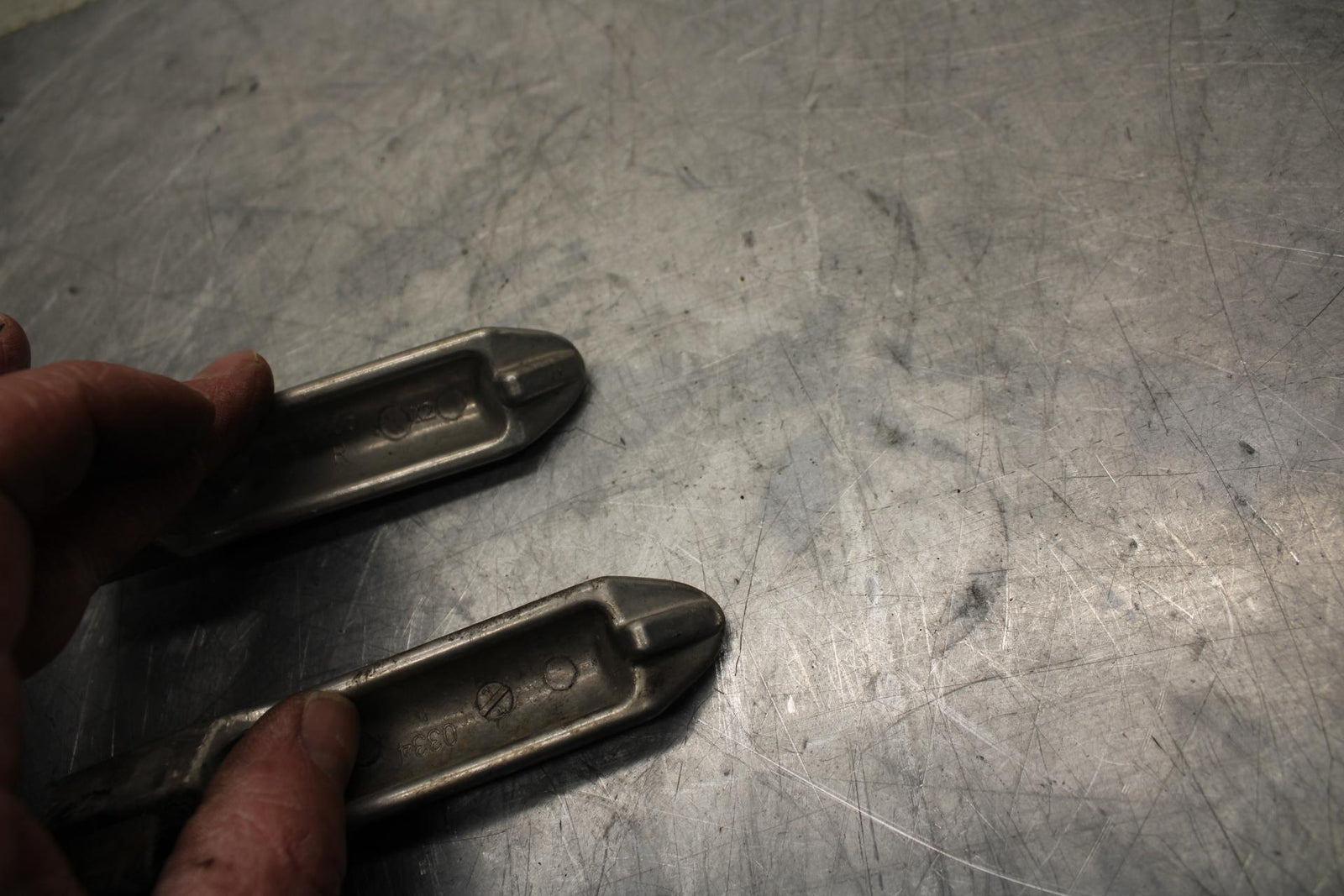 17 KAWASAKI VERSYS_X 300 REAR BACK PASSENGER PEG SET PAIR BB504