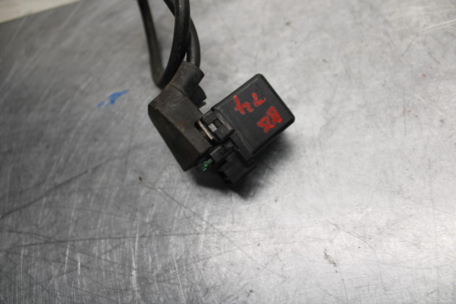 2003 Kawasaki Z1000 ENGINE STARTER RELAY STARTING MOTOR SWITCH 27010-1376 BB35